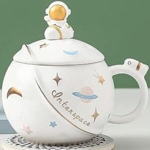 Unleash Your Inner Astronaut with this Mug Gift Set!